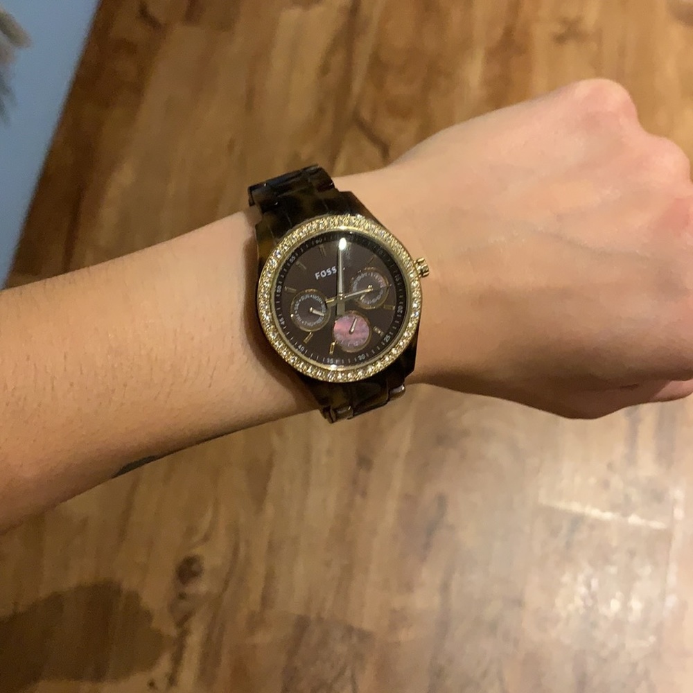 Tortoise Fossil Watch - Picture 5 of 5